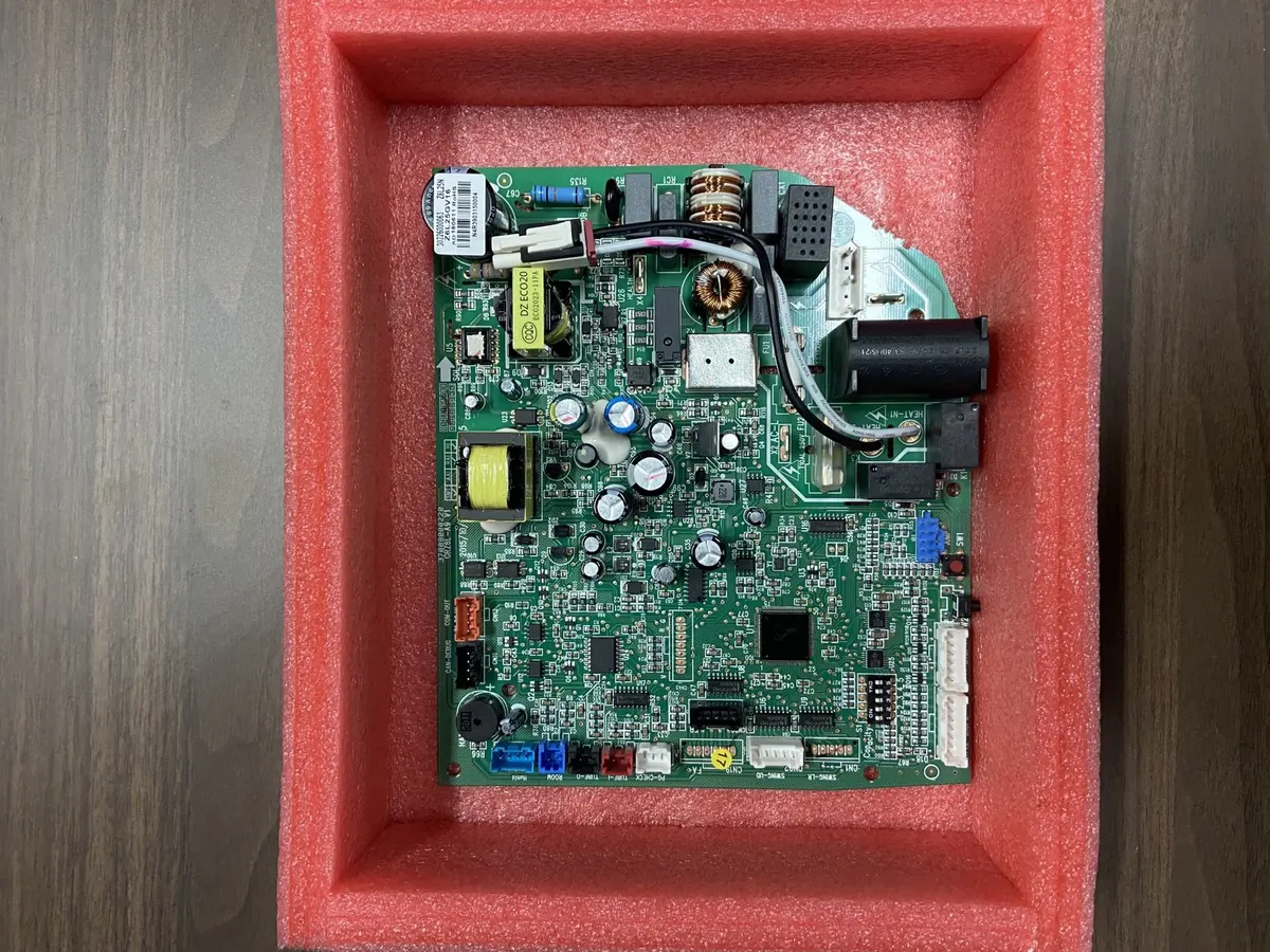 Gree Placa PCB de Control Principal GREE VRF — imagen 2