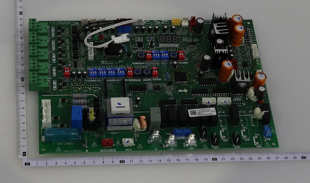 Midea Placa PCB control principal Midea VRF V4 PLUS