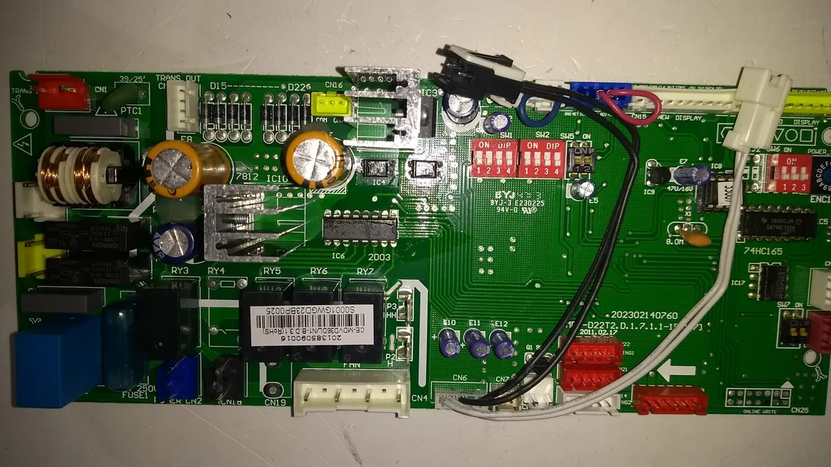 Midea Placa PCB unidad interior montada en el techo Midea VRF